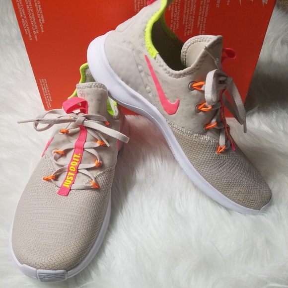 Nike Shoes - NWB Nike Free Training